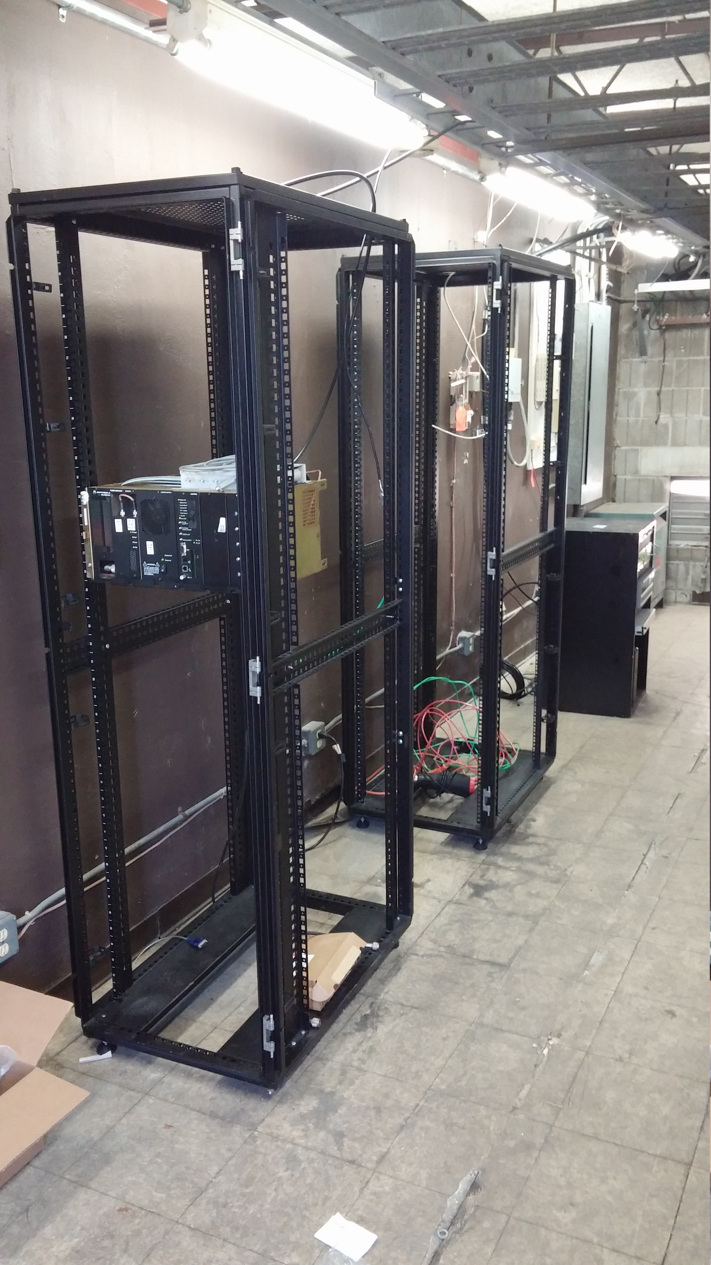 Quantar installed in rack